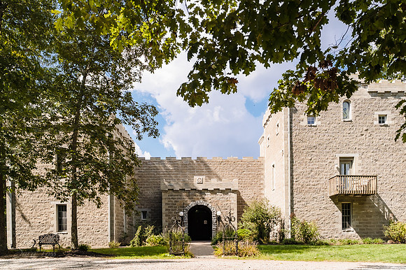 Ravenwood Castle